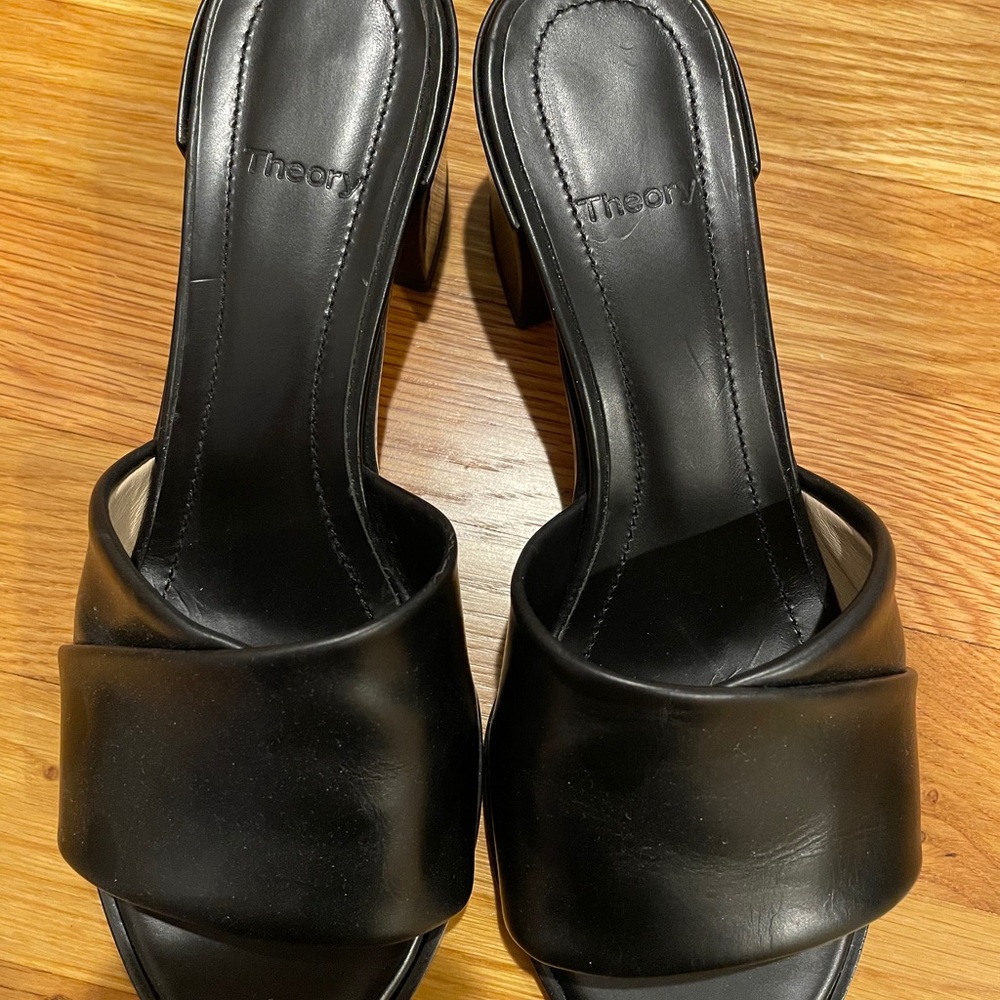 Theory folded leather sandal